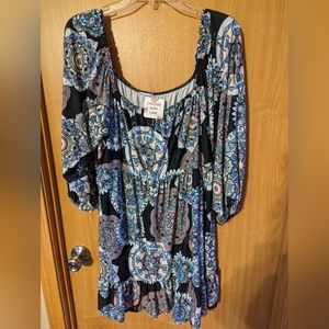 Egy California Medallion Baby Doll Top NWT 2x